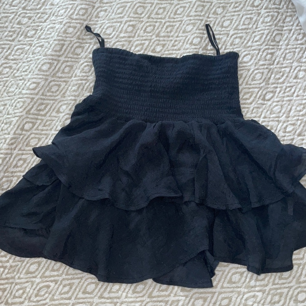 Super cute flowy black skirt